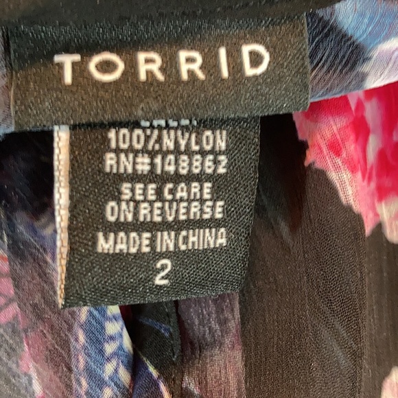 Torrid Sheer Black Floral Blouse Sz 2 - Picture 8 of 12